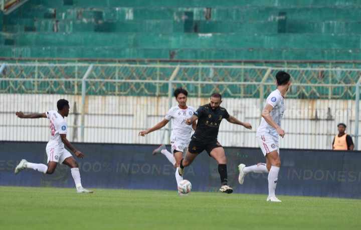 Madura United Gagal Raih Poin Penuh dari Arema di SGB Foto Berita Jatim