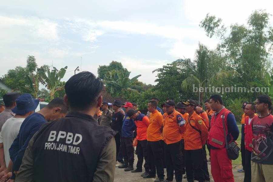 Pencarian Penambang Pasir Tenggelam di Bojonegoro Dilanjut Besok Pagi Foto Berita Jatim