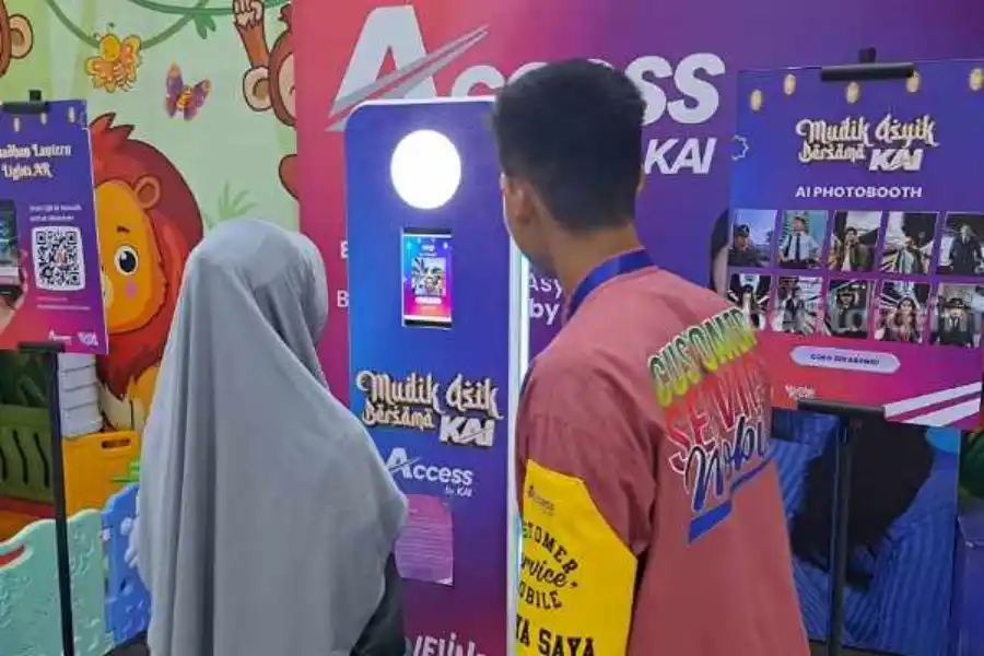 KAI Daop 8 Surabaya Hadirkan Nuansa Lebaran di Stasiun dan KA Foto Berita Jatim