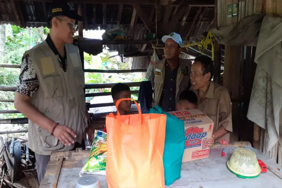 Kemenag Lumajang Berkunjung ke Gubuk Jumadi dan Rehan Foto Berita Jatim