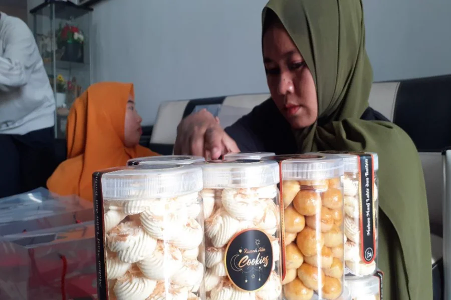 Jelang Lebaran, Produsen Kue Kering di Lumajang Banjir Orderan Foto Berita Jatim