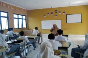 Dari Anak PKH Menjadi Guru PPPK: Kisah Inspiratif Lani Yuniarti Asal Lampung Foto Berita Jatim