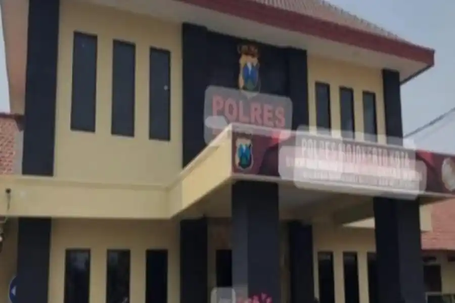 Sindikat Penggelapan Mobil Rental Ditangkap Polres Mojokerto Kota Foto Berita Jatim