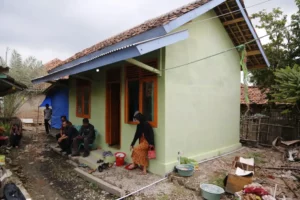 Dari Reyot Menjadi Layak Huni, Impian Warga Subang Ini Terwujud Berkat Kemensos Foto Berita Jatim