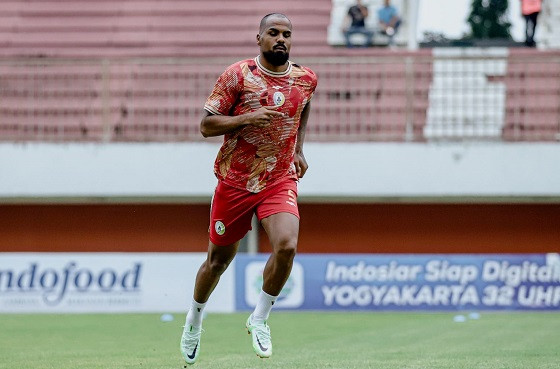 Bek PSS Sleman Tegaskan Timnya Siap Kalahkan Arema FC Foto Berita Jatim