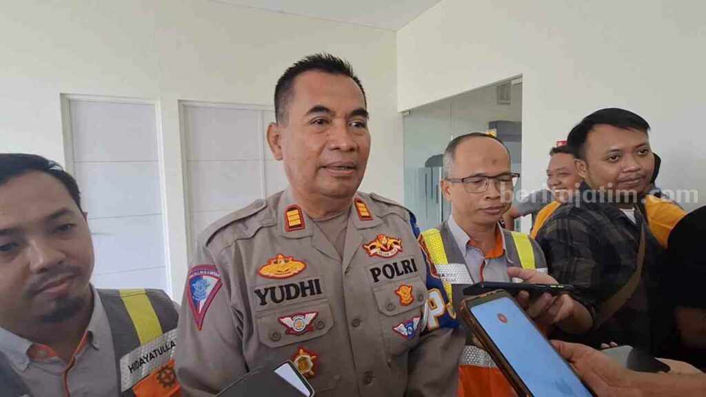 Arus Mudik Lebaran 2024, Pemudik Dihimbau Waspadai Gerbang Tol Foto Berita Jatim