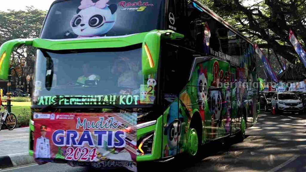10 Bus Berangkatkan Pemudik dari Kota Malang ke Kampung Halaman Foto Berita Jatim