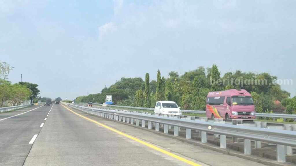 Jelang Puncak Arus Balik Lebaran 2024, Pengguna Ruas Tol Jombang-Mojokerto Meningkat 8,6 persen Foto Berita Jatim