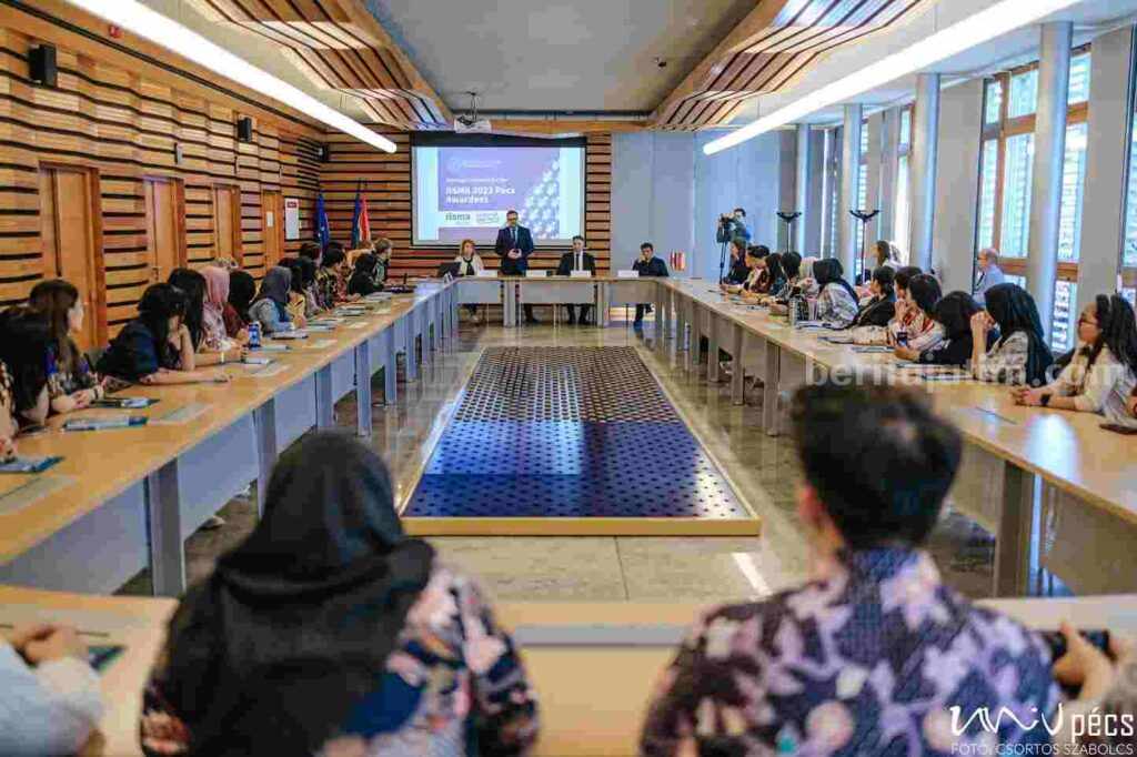 Bangga! 92 Mahasiswa UB Lolos Program IISMA 2024 Foto Berita Jatim