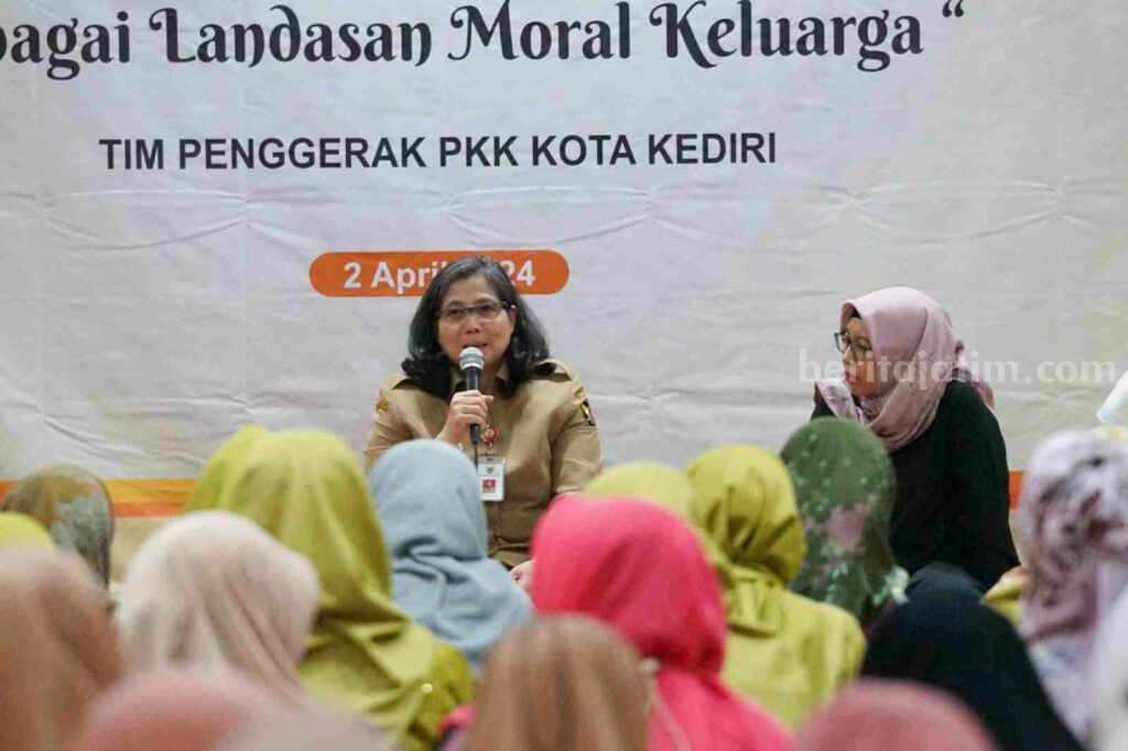 PJ Wali Kota Kediri: Investasi Terbaik, Bekali Anak dengan Moral Foto Berita Jatim