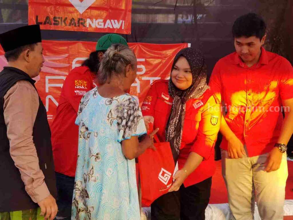 Laskar Ngawi Gandeng Baznas dan Agung Intiland Sebar THR untuk 300 Anak Yatim Foto Berita Jatim