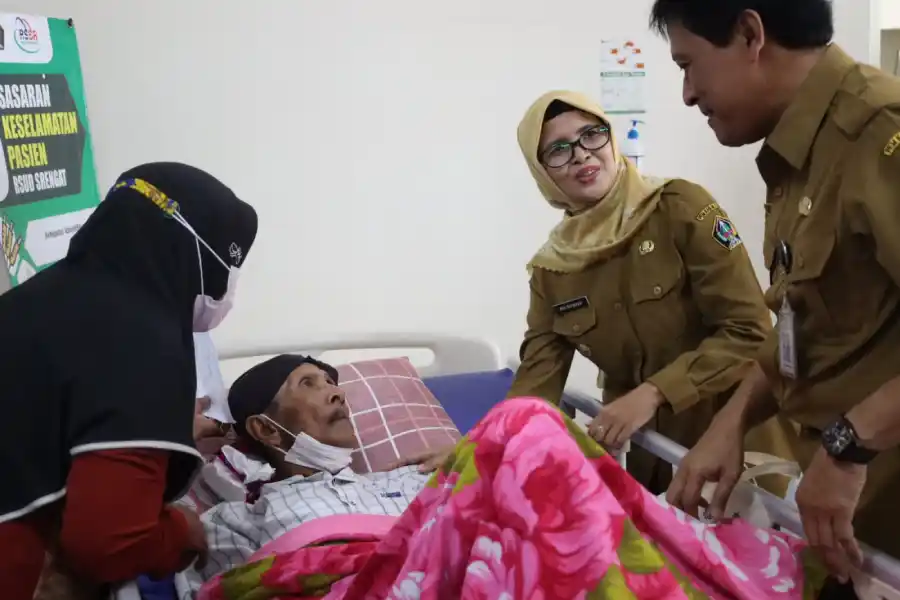 Bupati Blitar Sidak Dinas dan Faskes Pastikan Layanan Jalan Foto Berita Jatim