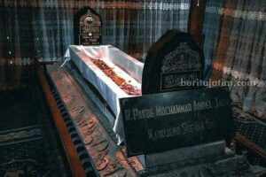 Tradisi Malam Selawe di Makam Sunan Giri, Gresik Foto Berita Jatim