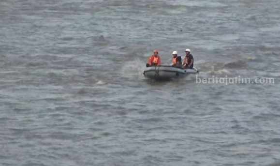 Pria Asal Jombang Hilang Misterius di Sungai Brantas Foto Berita Jatim