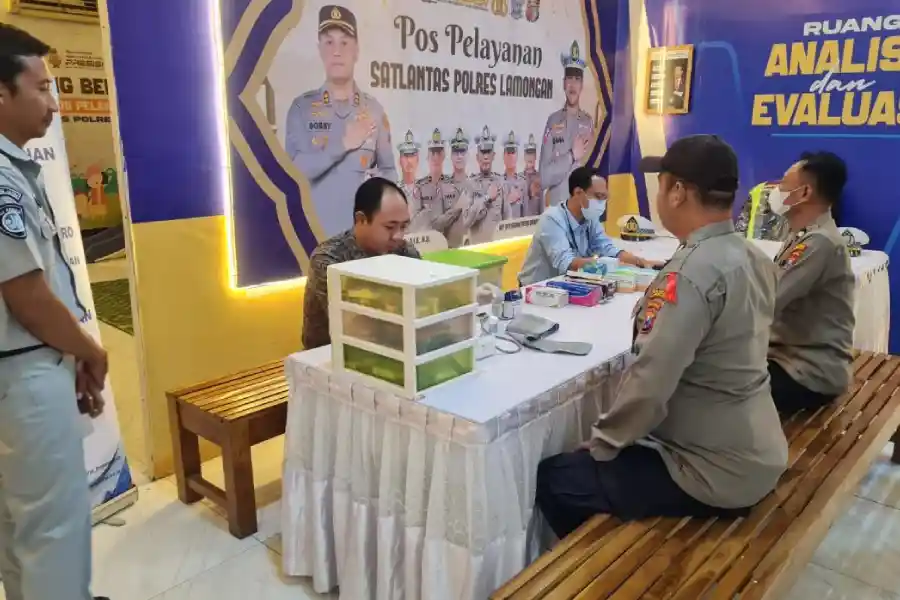 Mudik Lewat Lamongan Bisa Mampir Ngopi hingga Pijat Gratis di Pos Polisi Foto Berita Jatim