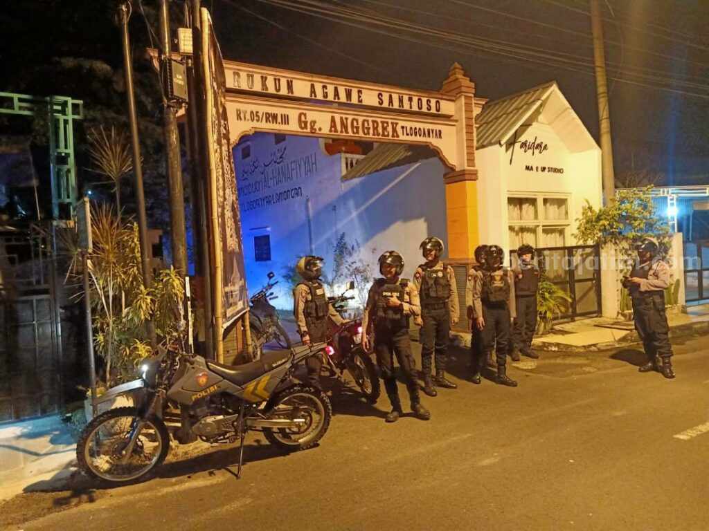 Antisipasi Kriminalitas, Satgas Preventif Ops Ketupat Semeru 2024 Polres Lamongan Patroli Rumah Kosong Foto Berita Jatim