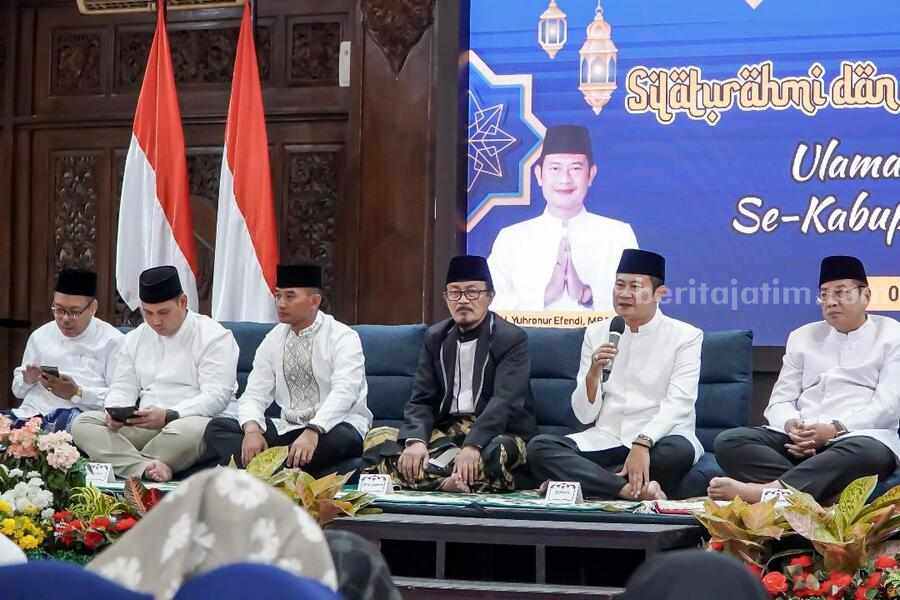 Bupati Lamongan Jalin Silaturahmi dengan Ulama, Samakan Visi Pembangunan Foto Berita Jatim