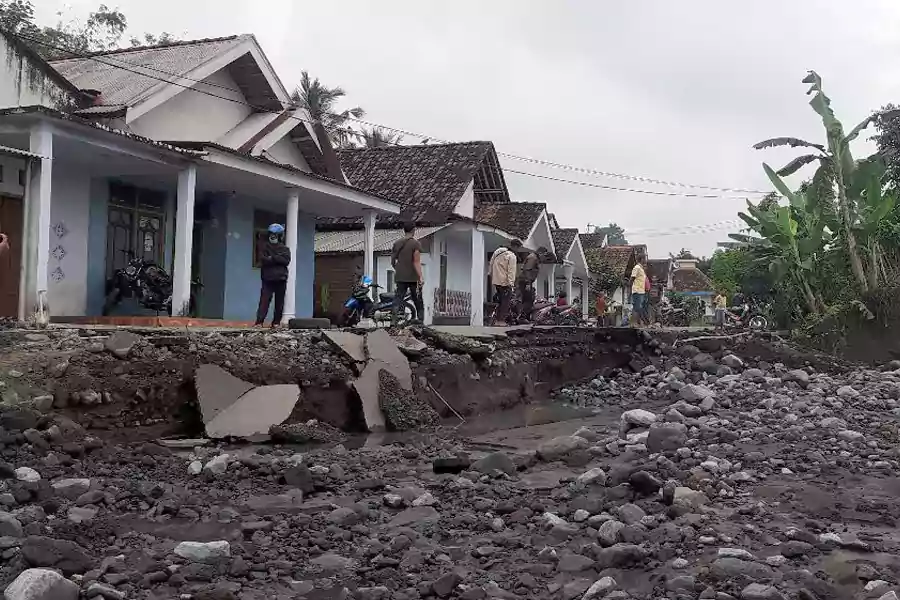 Banjir Lahar Susulan Gunung Semeru Rusak 7 Rumah Warga di Lumajang Foto Berita Jatim