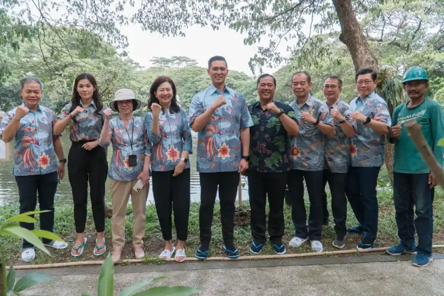 Samator Group Gelar Green Ngabuburit: Tree for City di Surabaya Foto Berita Jatim
