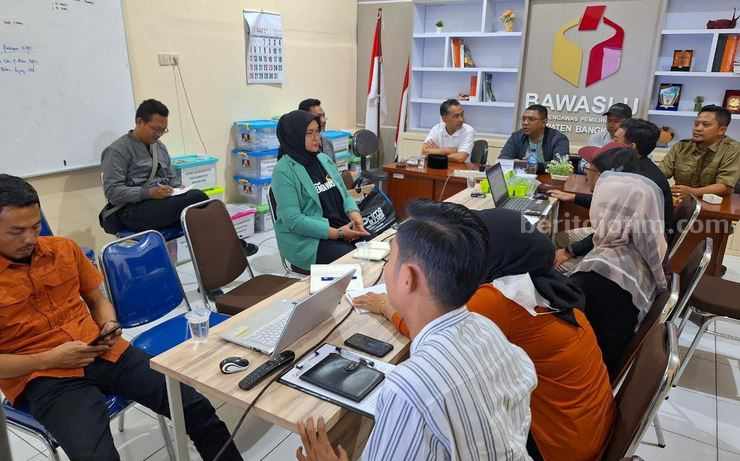 Bawaslu Bangkalan Perpanjang Masa Pendaftaran Anggota Panwascam Foto Berita Jatim