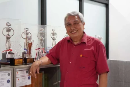 Pakar Telekomunikasi Ubaya Ungkap Dampak Starlink di Indonesia