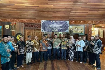 Unesa Buka Kursus Bahasa dan Budaya Jawa di Malaysia