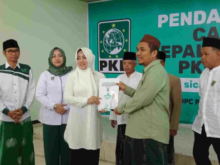 Rekom PKB Turun ke Petahana Bupati Mojokerto Ikfina Fahmawati