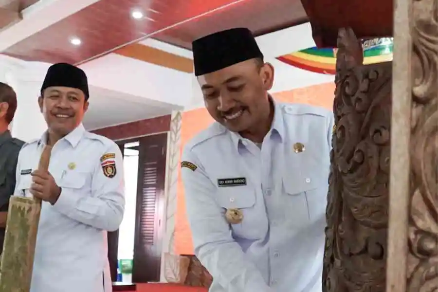 Lima Parpol Beri Sinyal Usung Petahana di Pilkada Ngawi 2024 Foto Berita Jatim