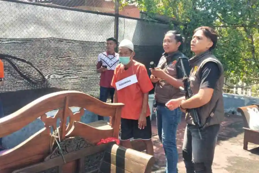 Tak Puas Urusan Ranjang, Suami di Ngawi Pukul Istri Pakai Palu, Meninggal Foto Berita Jatim