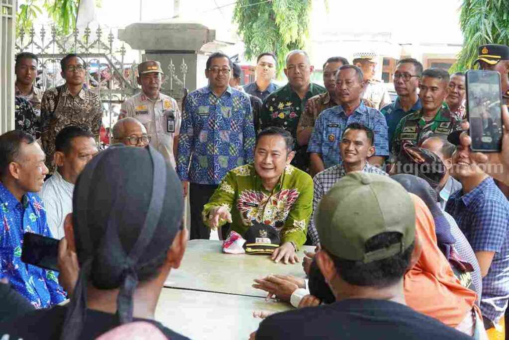 Tower BTS Bikin Cemas Warga, Pemkab Lamongan Siap Kawal Penyelesaiannya Foto Berita Jatim