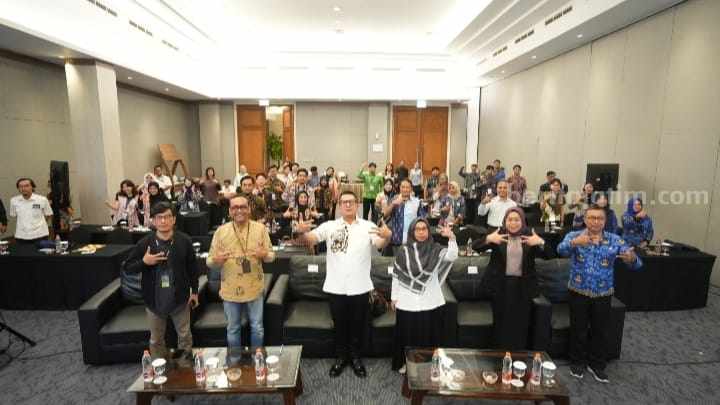 Pj Wali Kota Mojokerto Moh. Ali Kuncoro saat membuka inkubasi arsitektur dan desain interior di salah satu hotel di Kota Mojokerto. [Foto : ist]