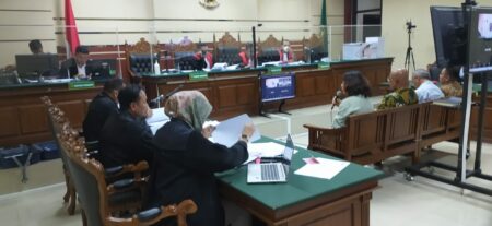 Persidangan Dugaan Gratifikasi Eks Kepala Bea Cukai Yogyakarta Eko Darmanto di PN Tipikor Surabaya