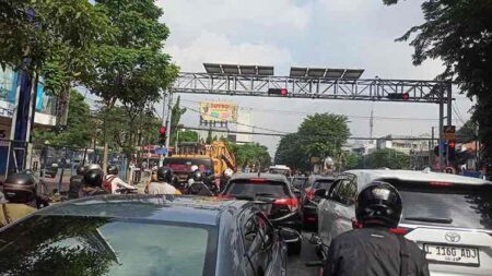 Surabaya Ada Ratusan Proyek Saluran, Masyarakat Diminta Sabar