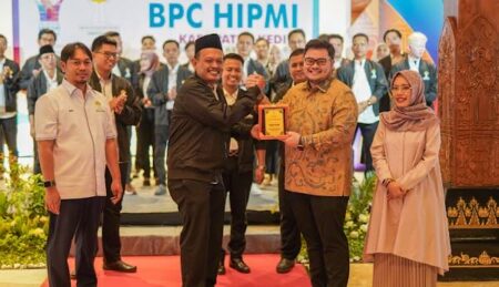 Bupati Kediri Dorong Pengurus BPC HIPMI Buka Lowongan Kerja dan Regenerasi Petani