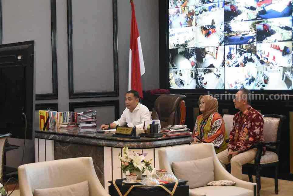Eri Cahyadi mengumumkan pencairan penuh gaji ke-13 dan ke-14 bagi seluruh Aparatur Sipil Negara (ASN).