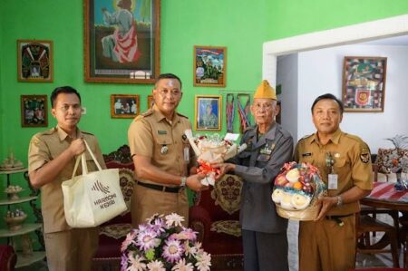 Pj Wali Kota Kediri Beri Apresiasi Perintis dan Janda Perintis