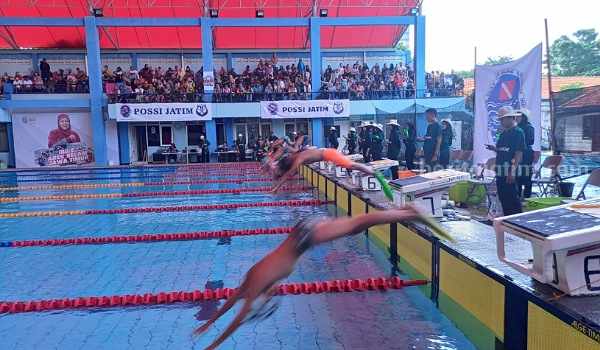 Jaring Atlet Selam Terbaik, Sebanyak 700 Atlet Bersaing di Ajang Kejurda Foto Berita Jatim