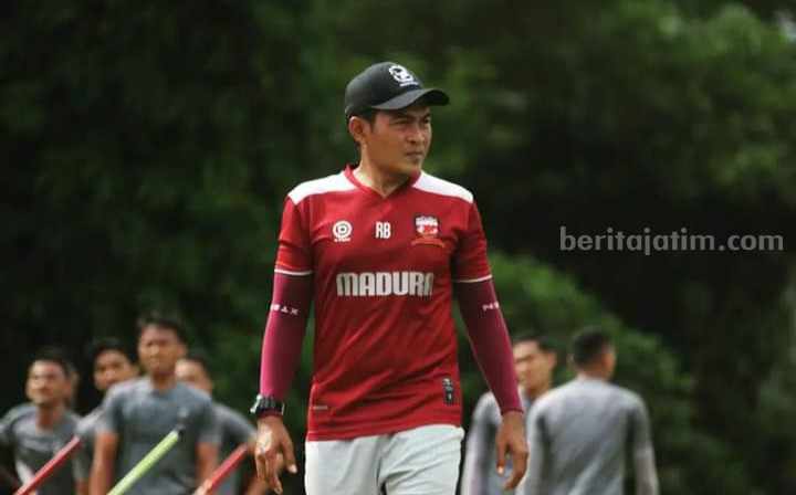 Rakhmad Basuki Ditunjuk sebagai Caretaker Madura United pada Championship Series 2024 Foto Berita Jatim