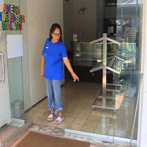 Toko Kue Dukuh Pakis Surabaya Dibobol, Barang Pelaku Ketinggalan Foto Berita Jatim