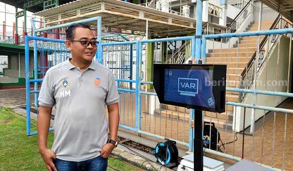 Stadion di Bali, Surabaya dan Solo akan Gunakan VAR Permanen pada Musim Liga 1 2024/2025 Foto Berita Jatim