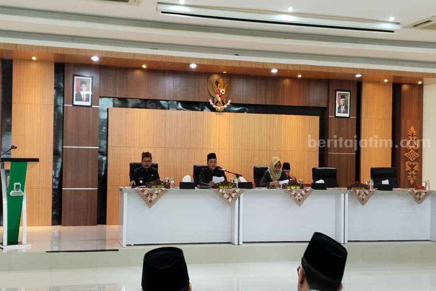 Pembahasan kawasan bebas asap rokok