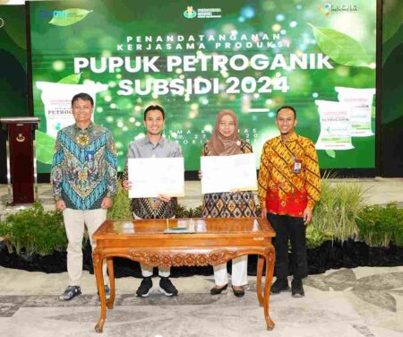 Pemerintah Alokasikan Pupuk Organik Bersubsidi Berlimpah, 382 Ribu Ton Dari Petrokimia Gresik MoU penandatanganan kerjasama produksi dan penyaluran pupuk petroganik bersubsidi