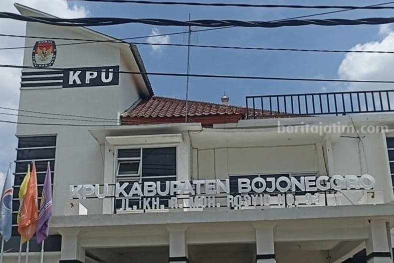 Gedung KPU Kabupaten Bojonegoro.
