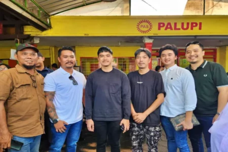 Kaesang Makan Bersama Richard di Bebek Palupi Rungkut, Ngobrol Pilwali Surabaya 2024? Kaesang pangarep
