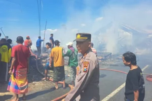 Tiga Gudang Ikan di Pinggir Papas Sumenep Terbakar Foto Berita Jatim