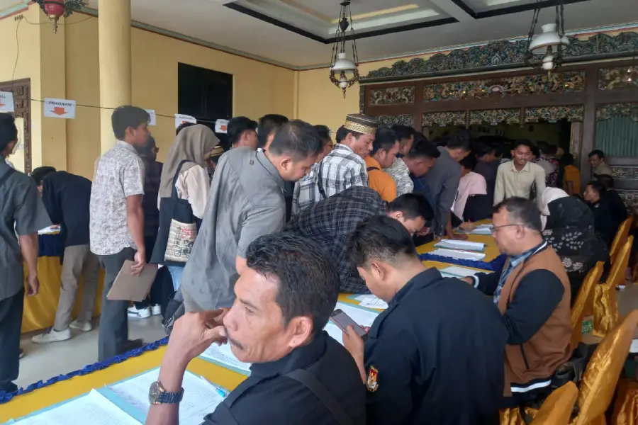 2.231 Calon Anggota PPS di Sumenep Ikuti Tes Tulis Manual Foto Berita Jatim