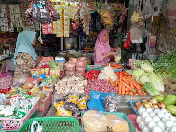 Penjual cabai di Pasar Sumenep