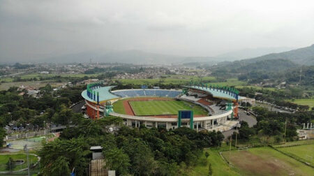 Persib akan menjamu Madura United di Stadion Si Jalak Harupat, Soreang pada leg pertama final Championship Series Liga 1. Foto: Persib