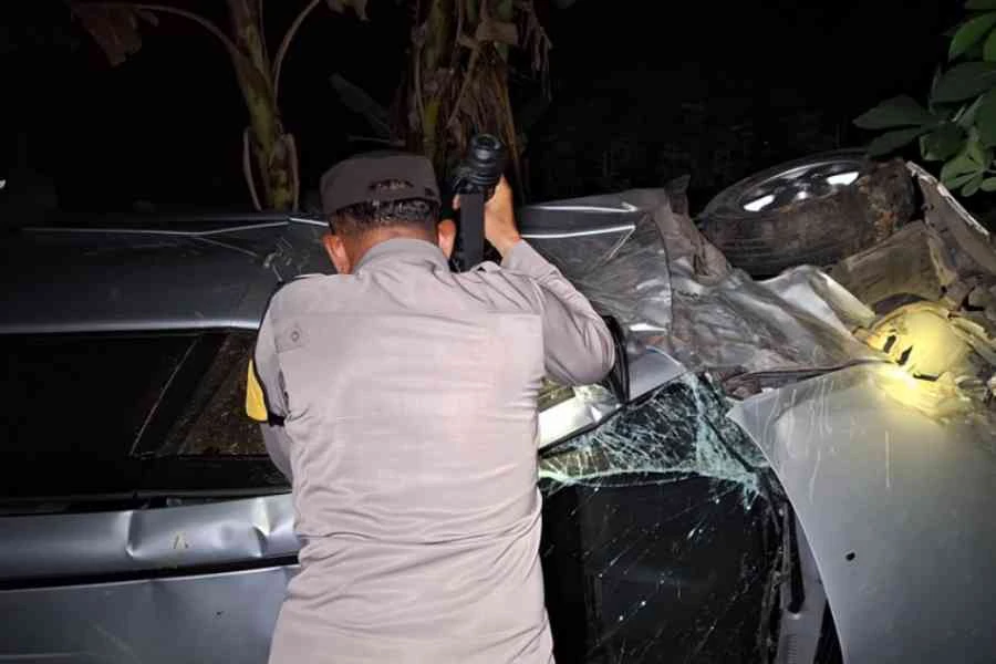 Kronologi Avanza Terjun ke Kebun Warga di Ngawi Foto Berita Jatim