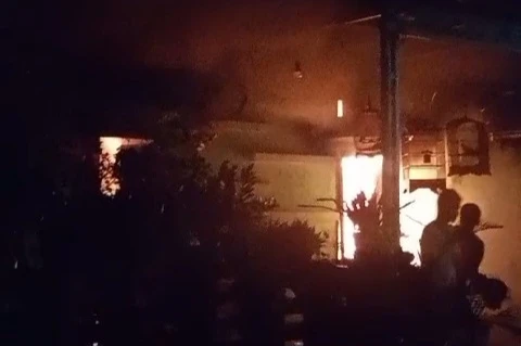 Kebakaran di Perumahan Grudo Ngawi, Terjadi Usai Pemadaman Listrik Foto Berita Jatim